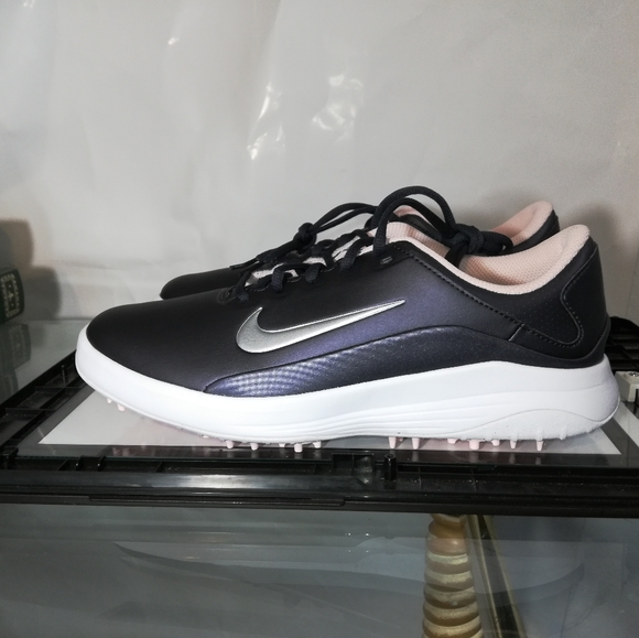 size 10 women's golf shoes